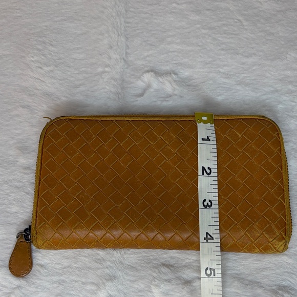 Project Piece - Bottega Veneta Authentic Intrecciato Tan Woven Leather Wallet - Picture 11 of 11